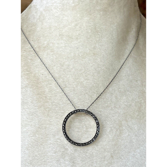 Vintage Delicate Sterling Silver & Marcasite Open Circle Pendant 1 1/4" Wide - Picture 4 of 16